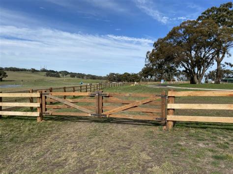 Northern Rural Fencing Rural Timber Farm Commercial Chain Mesh