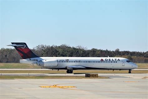 Delta Air Lines 717 Delta Air Lines 717 2bd N717jl Jl Flickr