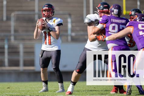 Frankfurt Universe Saarland Hurricanes GFL Quarterback Janis Kaiser