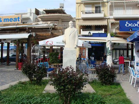 Eleftherios Venizelos Statue - Agios Nikolaos