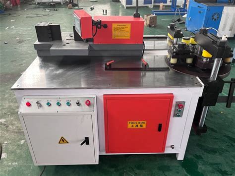 China Busbar Bending Cutting And 4 Punching Holes Machine For Copper