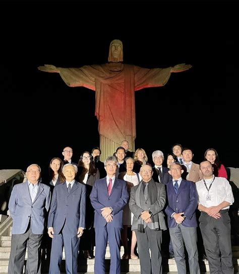 Cristo Redentor Recebe Ilumina O Especial Pelos Anos Da Imigra O