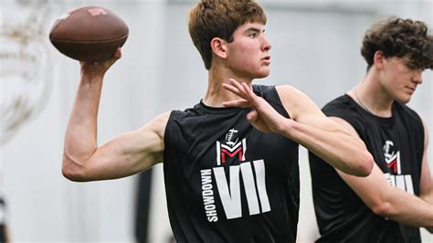 Michigan football lands commitment from QB Peter Bourque
