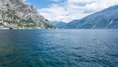 Scoperta Sconcertante Nei Fondali Del Lago Di Garda Ecco Cosa Hanno