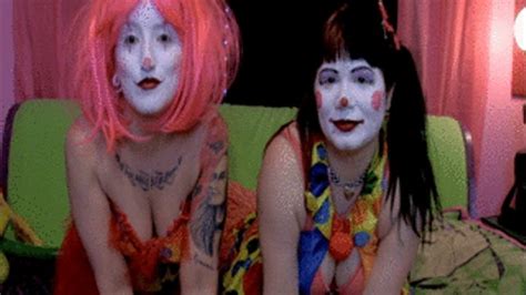 Miss Quins Fetish Circus Naked Clown With Balloons