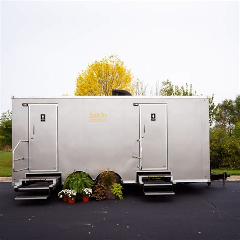 Luxury Restroom Trailers - Kerkstra