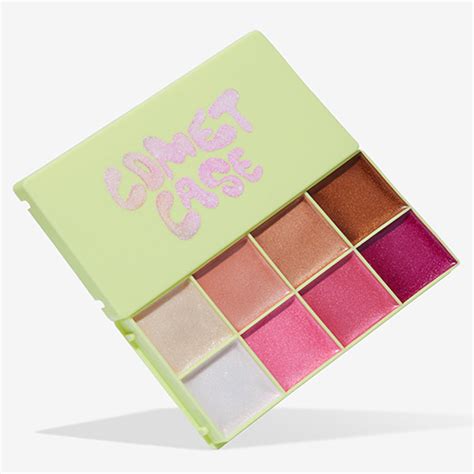 Made By Mitchell Comet Case Curve Case Cream Highlighter Palette