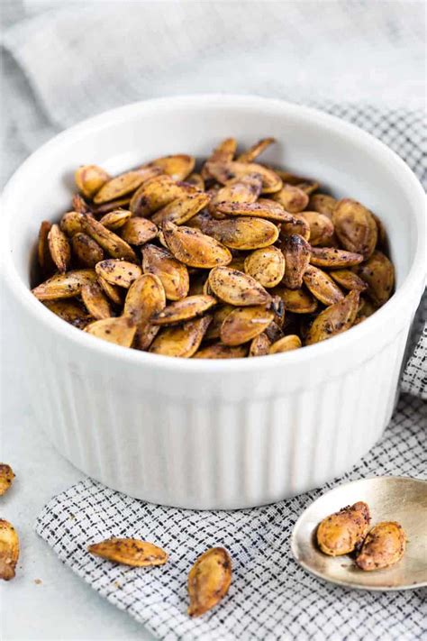 How To Roast Pumpkin Seeds Step By Step Jessica Gavin