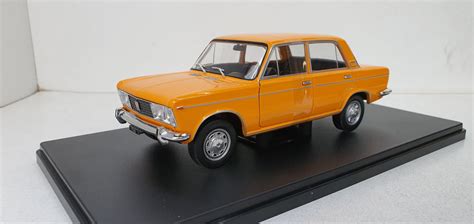 Whitebox Fiat 125 Orange