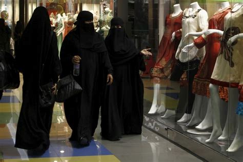 Saudi Arabia S Male Guardianship Laws Stifle Women S Freedom Despite Reform Says Human Rights