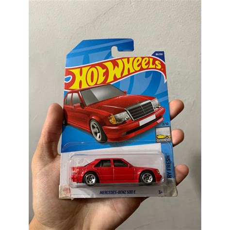 Jual Hot Wheels Mercedes Benz E Merah Red Shopee Indonesia