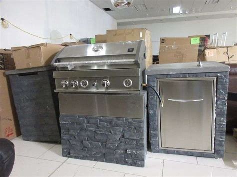 Outdoor Kitchen Natural Gas Grill * - Prime Time Auctions, Inc.