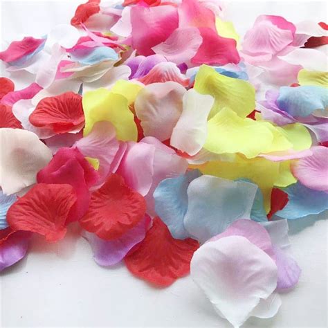 Wholesale Non Real Flower Petals Silk Rose Artificial Petals For