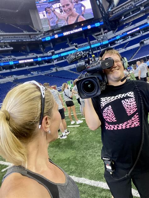 Aishah Hasnie - Aishah Hasnie added a new photo — feeling...