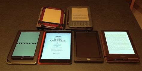 Which is Better for Reading? An E-Reader or a Small Tablet? - GeekDad