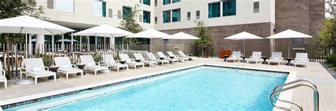 Phoenix Hotels in Biltmore Area | AC Hotel Phoenix Biltmore