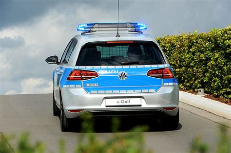 Hd Wallpaper E Golf Electric Emergency Police Polizei