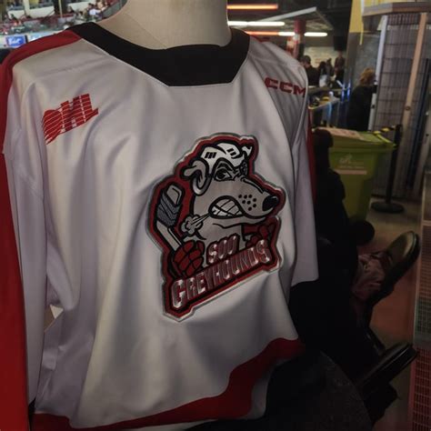 Soo Greyhounds Snarling Dog Jersey Makes A Surprise Comeback For Joe