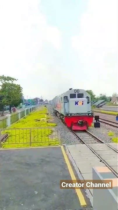 Kereta Api Dhoho Stasiun Sumobito Jombang Youtube