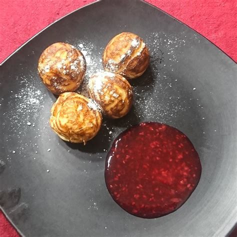 [Homemade] Danish Æbleskiver, Pancake Balls w some icing sugar and ...