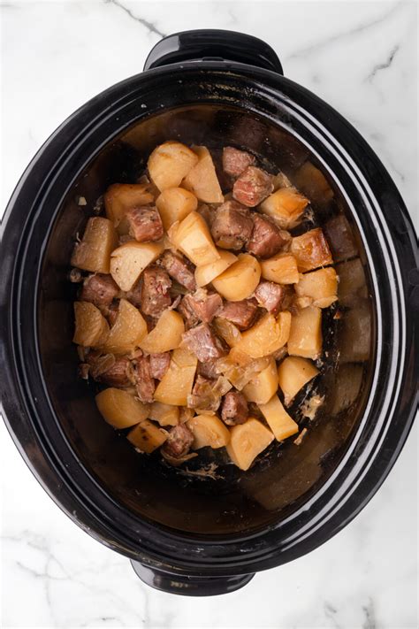 Slow Cooker Corned Beef Hash - The Magical Slow Cooker