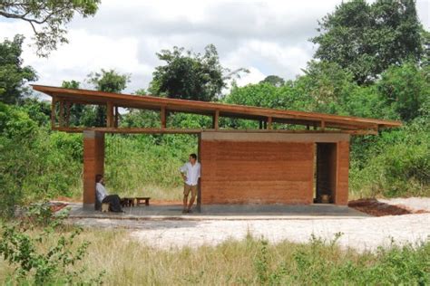 Angela M Arnold | ARCH 607: Rethinking the Mud Hut