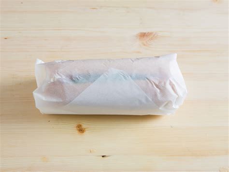 How to Wrap Your Sandwiches for Better Eating on the Go