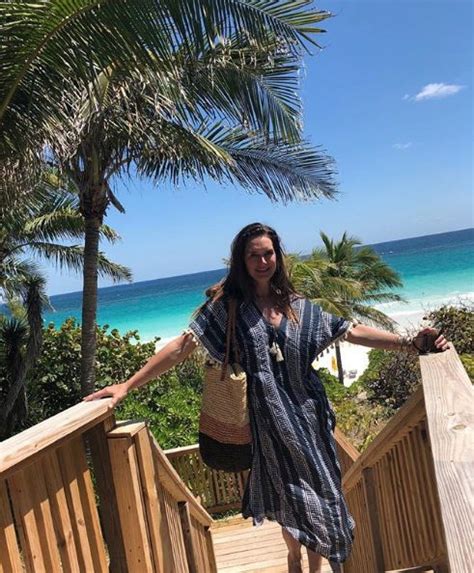 Brooke Shields publica foto en bikini a los 53 años Brooke shields Fotos en bikini Bikini