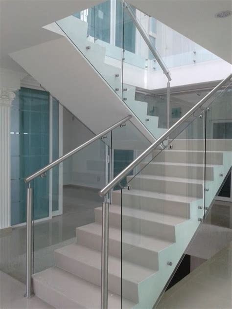 Stairs Stainless Steel Glass Railing For Home Material Grade SS 304