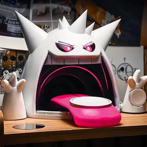 Gengar Wireless Charger: Power Up Your Devices with Gigantamax Gengar!