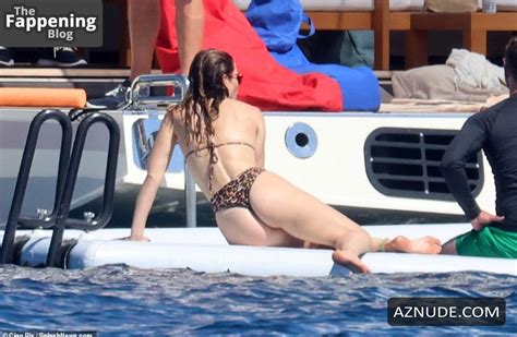 Jessica Biel S Sexy Red Carpet And Bikini Pics Aznude