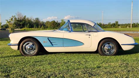 1960 Chevrolet Corvette Convertible for Sale at Auction - Mecum Auctions