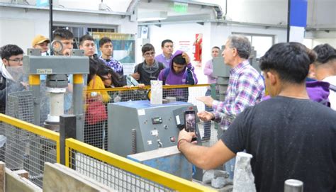 Jornada De Puertas Abiertas Estudiantes De Escuelas Secundarias