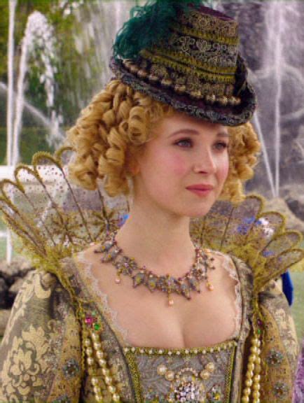 Juno Temple Queen Anne Period Costumes Movie Costumes Musketeer