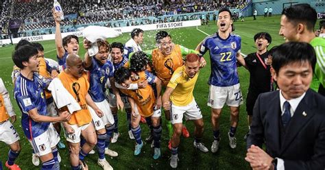 W杯ドイツ撃破の森保采配、後半の超攻撃的システムは「準備したぶっつけ本番」 ニュース3面鏡 ダイヤモンド・オンライン