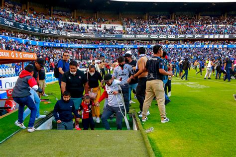 Suspenden Partidos Futbol Violencia En México Querétaro Atlas Estadio