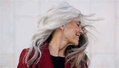 The Best Ingredients For Aging Hair According To Stylists Well Good