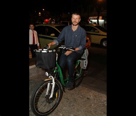 Foto Rodrigo Hilbert lança livro inspirado no Tempero de Família