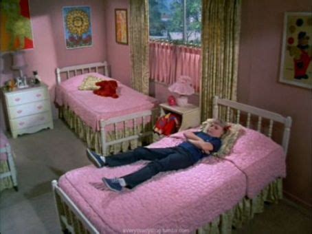 Girls bedroom, The brady bunch, Brady