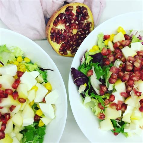 ENSALADA DE GRANADA MANZANA Y QUESO CON SÚPER ALIÑO Alea tu