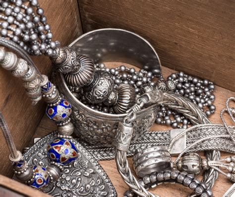 Understanding The Difference Between Silver And Silver Plated Jewelry