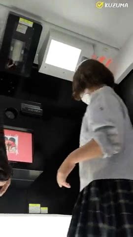 Amateur Asian Flowerr Flashing Boobs On Live Webcam At DrTuber