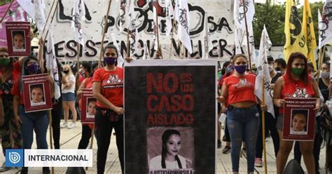 Miles De Manifestantes Exigen Justicia Por Femicidio De Rsula Bahillo