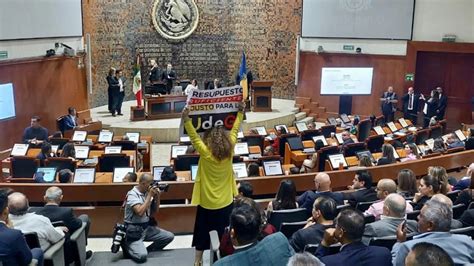 Cuarto Informe De Enrique Alfaro Fue Interrumpido Por Protestas Contra