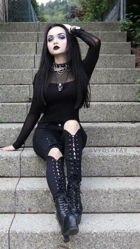 Pin On Gothic Girls