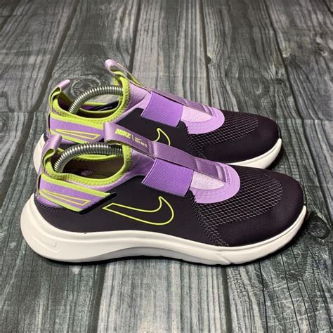 Nike Women's Purple Trainers | Depop