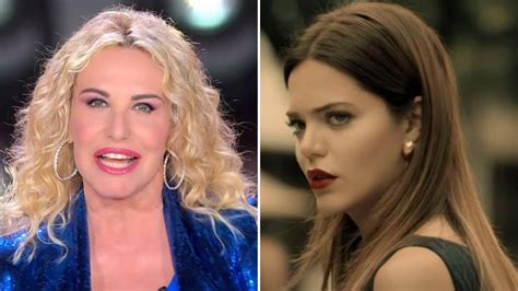 Ascolti Tv 12 04 24 The Voice Generations Vs Terra Amara I Dati