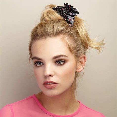 The Ultimate Guide To Claw Clips Howtowear Fashion Thick Hair