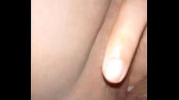 Mi novia Paola se masturba para mí XVIDEOS