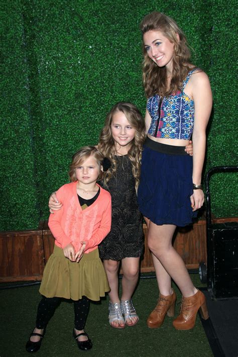 Jennie Garths daughters Luca Bella Facinelli, Lola Ray Facinelli